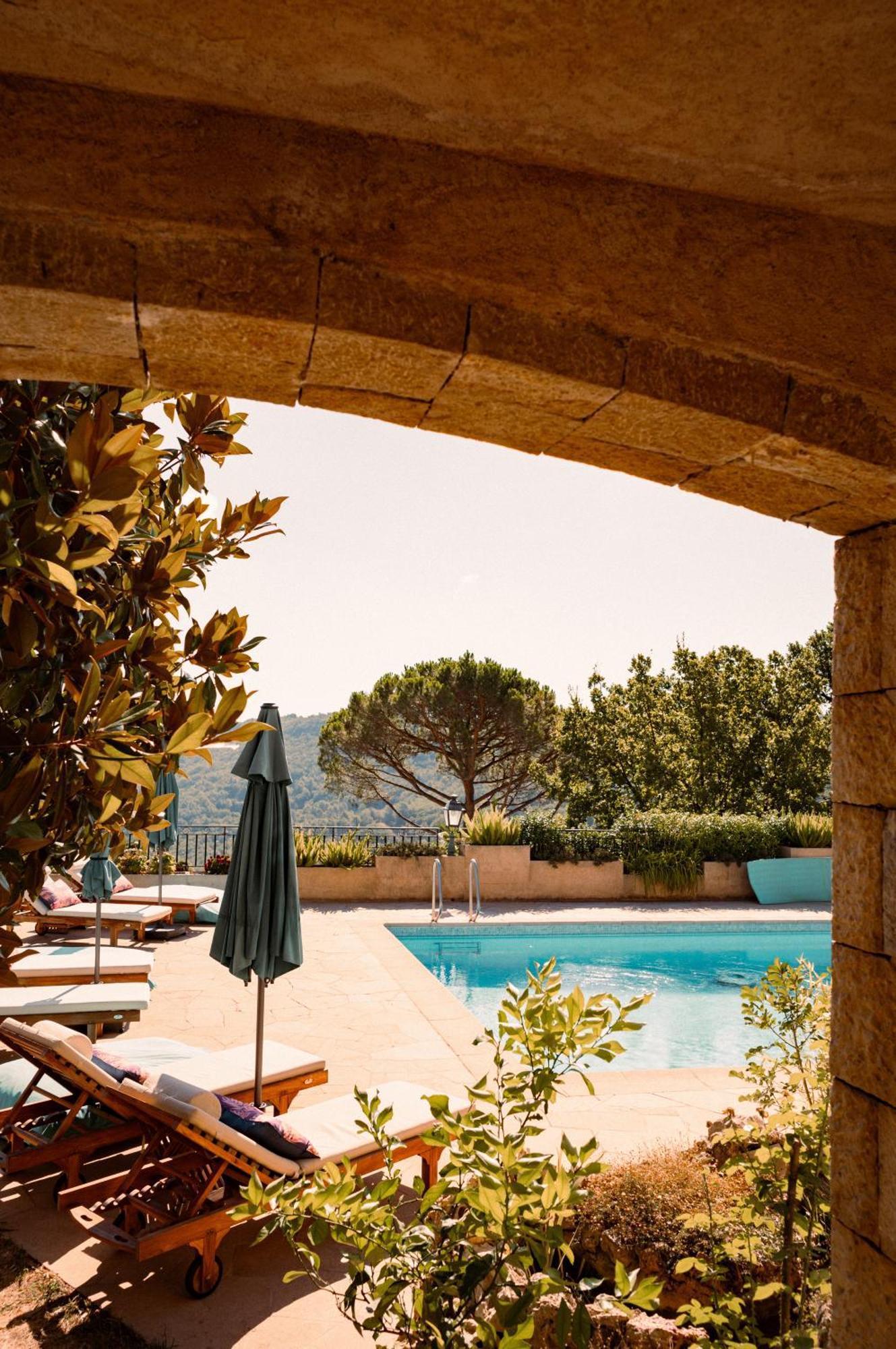 Loup Castel Boutique Hotel B&B Le Bar-sur-Loup Eksteriør billede